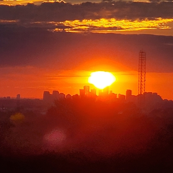 Meet your posher 🇨🇦Kim🇨🇦 - Picture 3 of 9